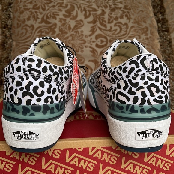 Vans Old Skool Stacked Uv Ink Leopard/True White M - Picture 14 of 16